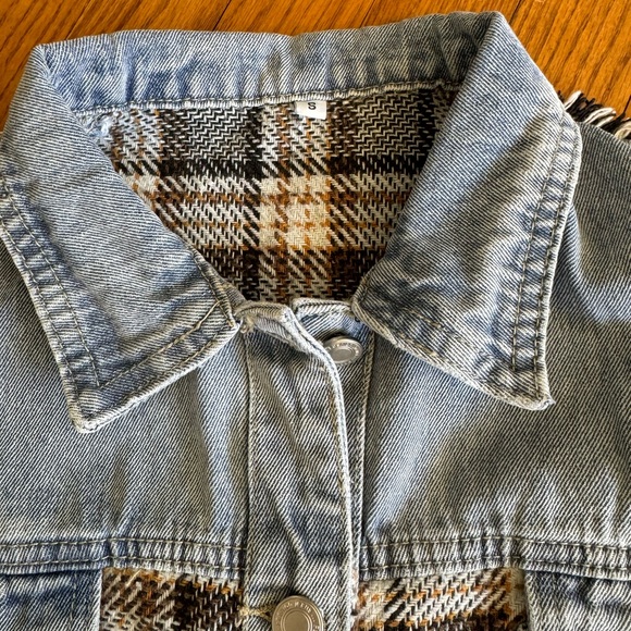 Denim and plaid shacket - Picture 4 of 6